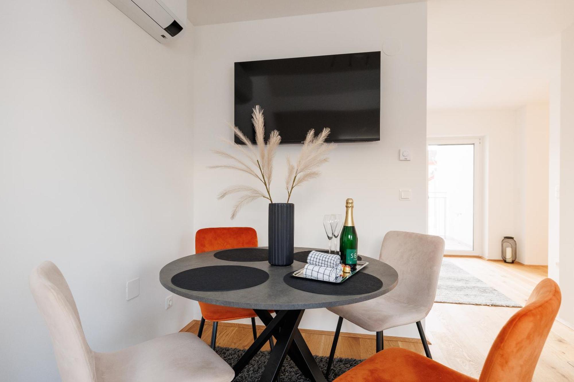 Apartament Symphony 42 - Modern Loft With Terrace And Grill In Location